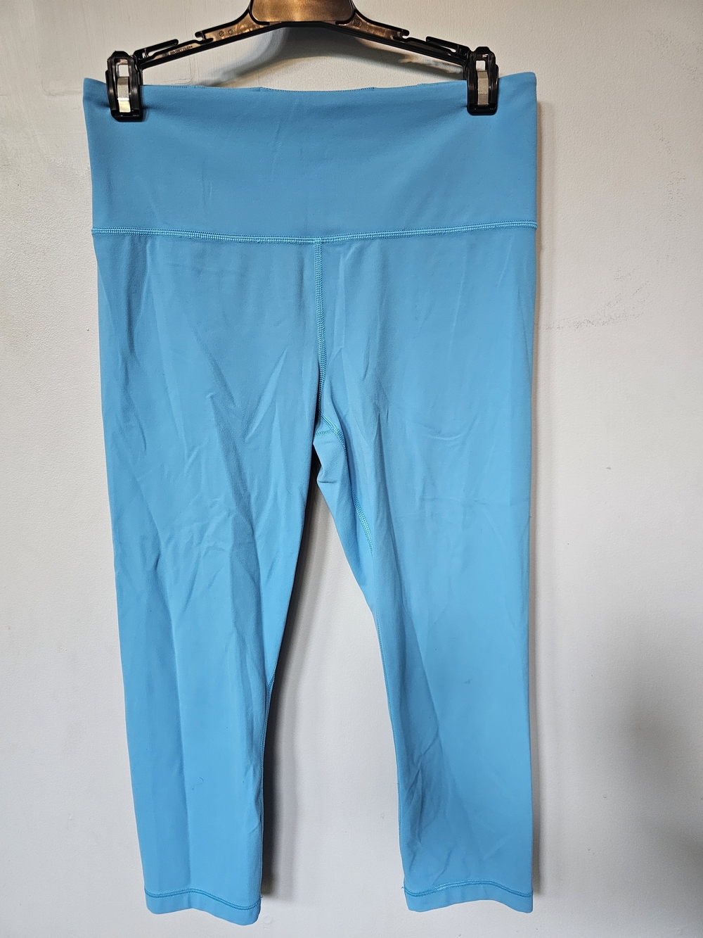 Athleta Ultra High Rise Elation Capri Leggings Size Medium Blue Powervita